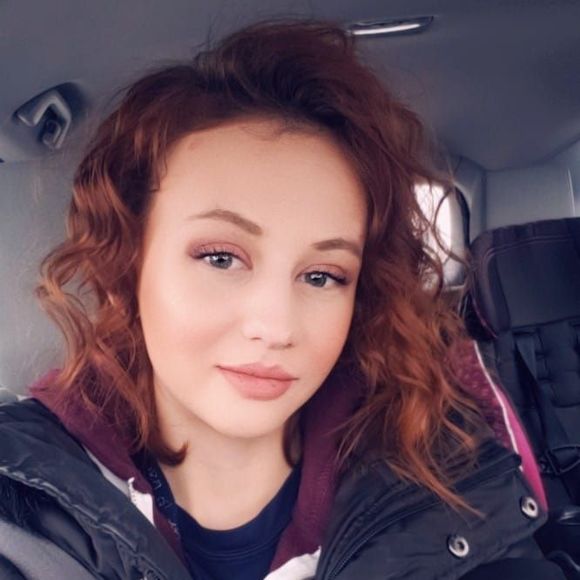 Meet your Posher, Taylor - Picture 1 of 1